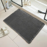tapis bain moderne gris clair maille géométrique adhésif 43x61cm absorbant antidérapant franges salon