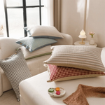 housse coussin rectangulaire coton polyester carreaux rayures bleu clair rouge gris clair moderne fixation
