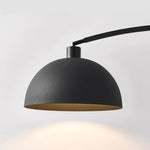 lampe arc moderne métal noir finition mate salon éclairage intérieur chic