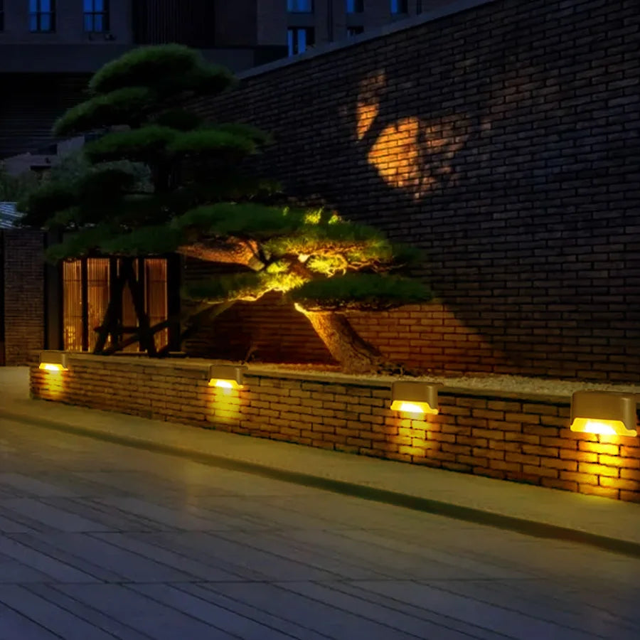 éclairage solaire moderne escalier autoinstallation led panneau solaire adhésif noir blanc lumineux minimaliste