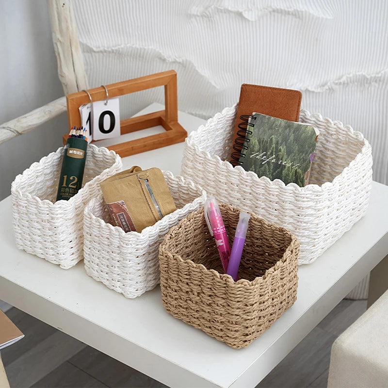 paniers tissés main gris blanc marron clair rustique opacité organisation maison decoration