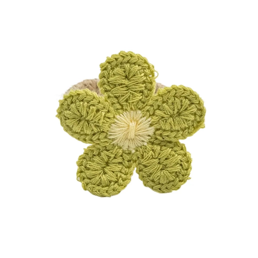 fleurs crochetées main artisanale tringle decoration table mariage pique nique brunch après midi thé