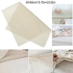 tapis anti dérapant feutre alvéolaire texture blanc crème motif floral