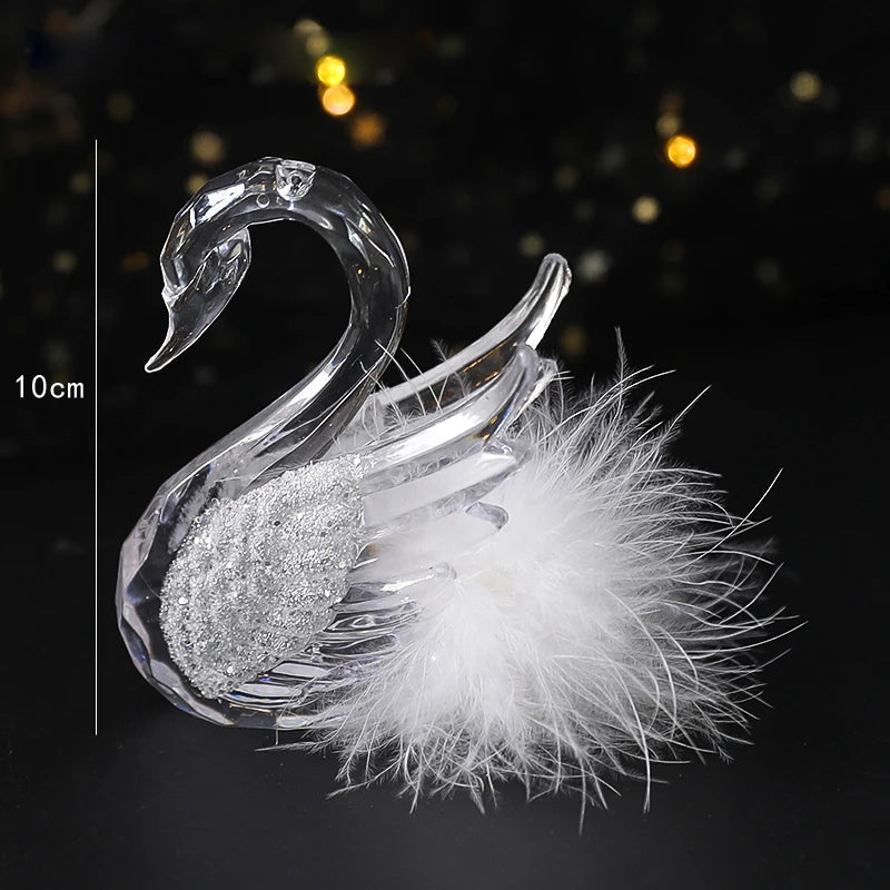 décoration gâteau cygne transparent plumes blanches paillettes argentées mariage anniversaire saint valentin festive
