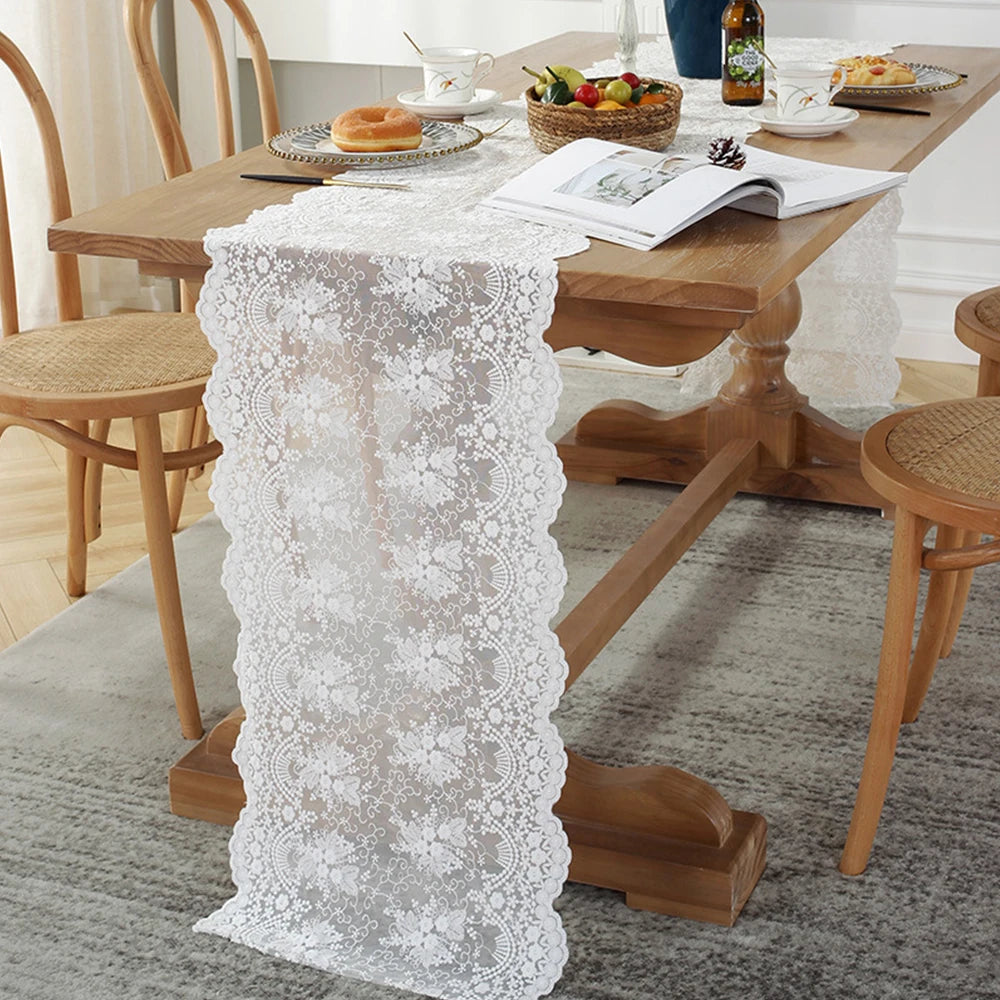 serviette table blanche broderie florale vintage coton décoration mariage thé