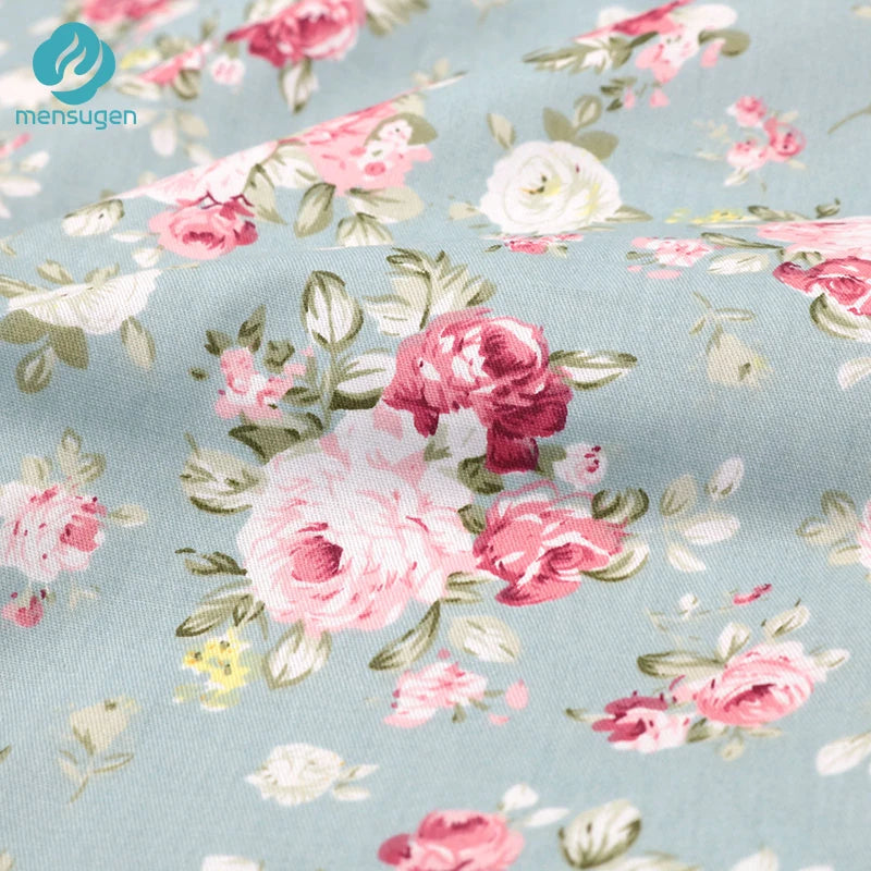 tissu coton imprimé fleurs vintage rose blanc vert couture patchwork quilting drap bébé coussins