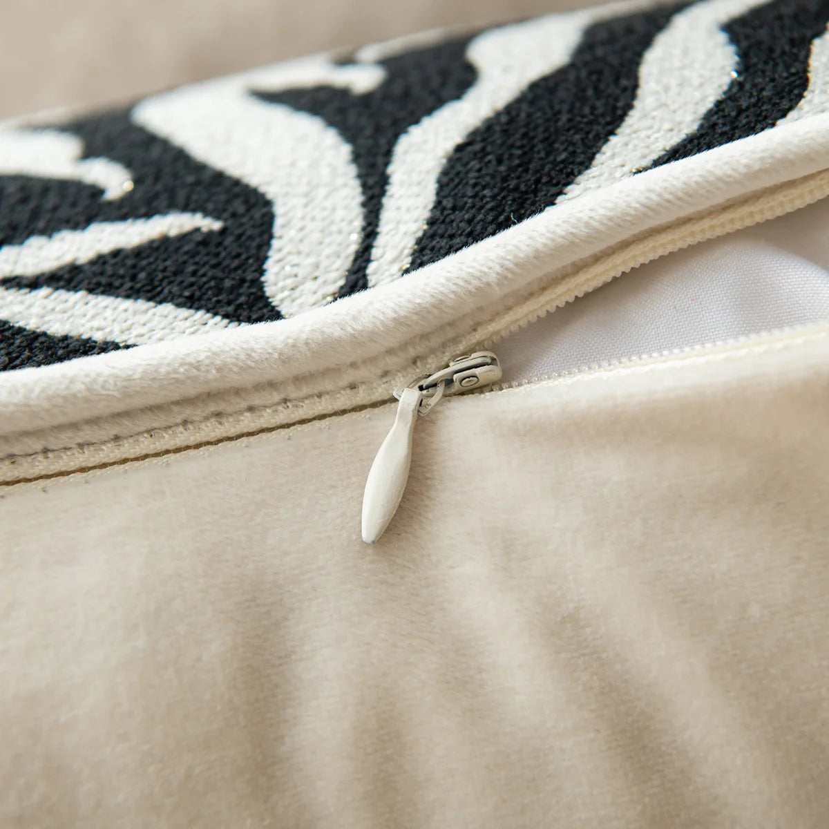 taies d'oreiller jacquard zèbres noires blanches moderne 100 polyester 50x50cm 45x45cm 30x50cm zipper decoration