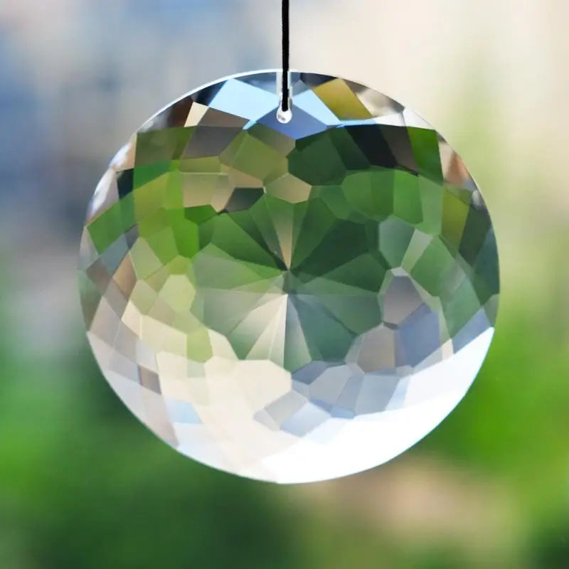 décoration extérieure boule cristal transparente dorée chaîne métallique cloche verre facettée moderne atrape soleil