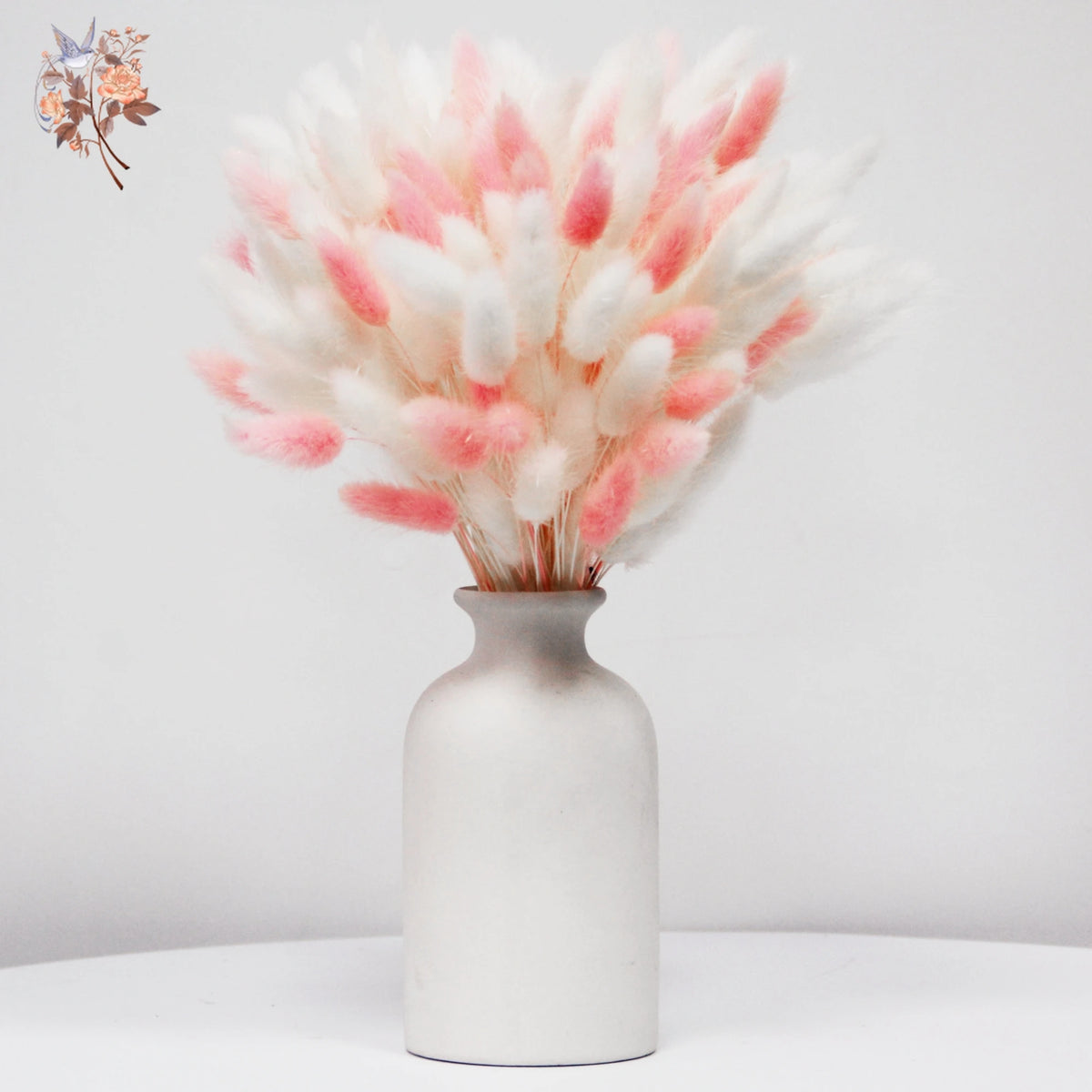 décoration maison bouquet fleurs séchées blanches roses naturelles minimalistes événements anniversaires fêtes