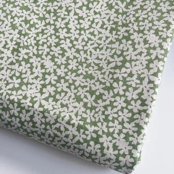 tissu classique fleurs blanches bleu marine vert clair rouge foncé 150cm 50cm coton linge
