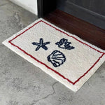 tapis blanc bleu marine rouge sandales étoile mer coquillages vacation vibes antidérapant imperméable polyester