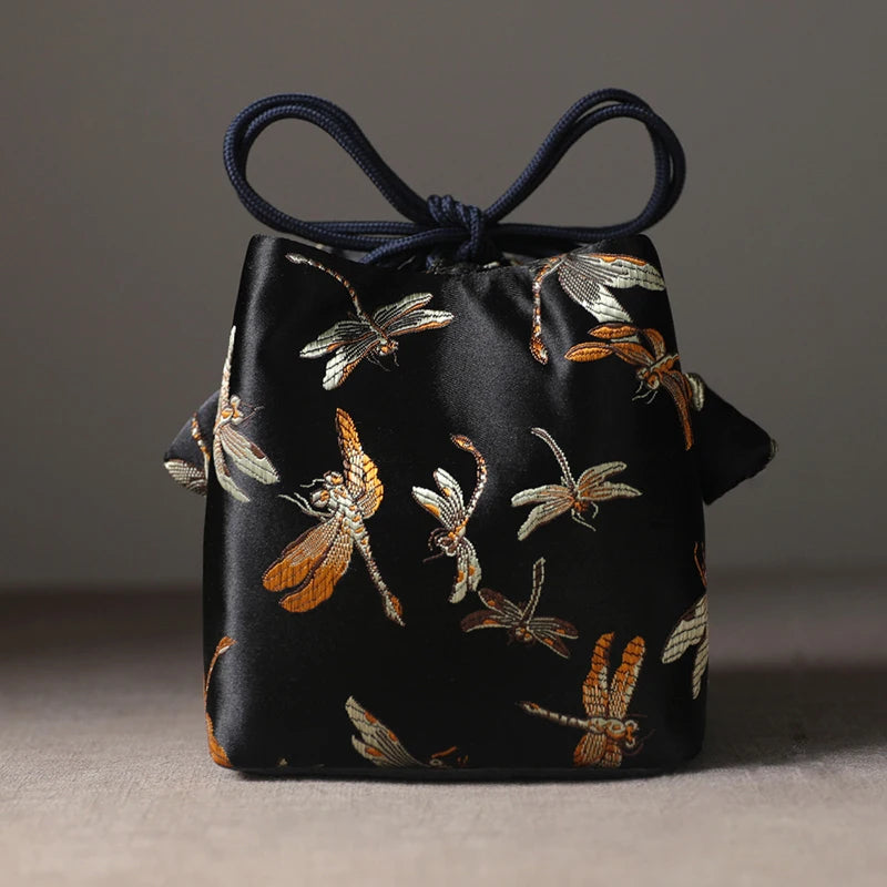 sac main voyage bleu clair broderie libellules dorées classique pliable respectueux environnement coton organiser