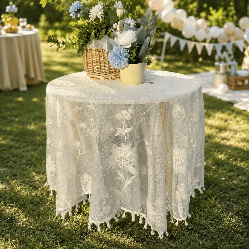 nappe table blanche fleurs brodées bohème anti poussière clips opaques rond vintage