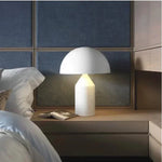 lampe table moderne métal doré forme champignon luxe éclairage intérieur maison