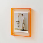 cadre photo moderne minimaliste rouge vif bleu vert orange marron translucide dégradé arc ciel