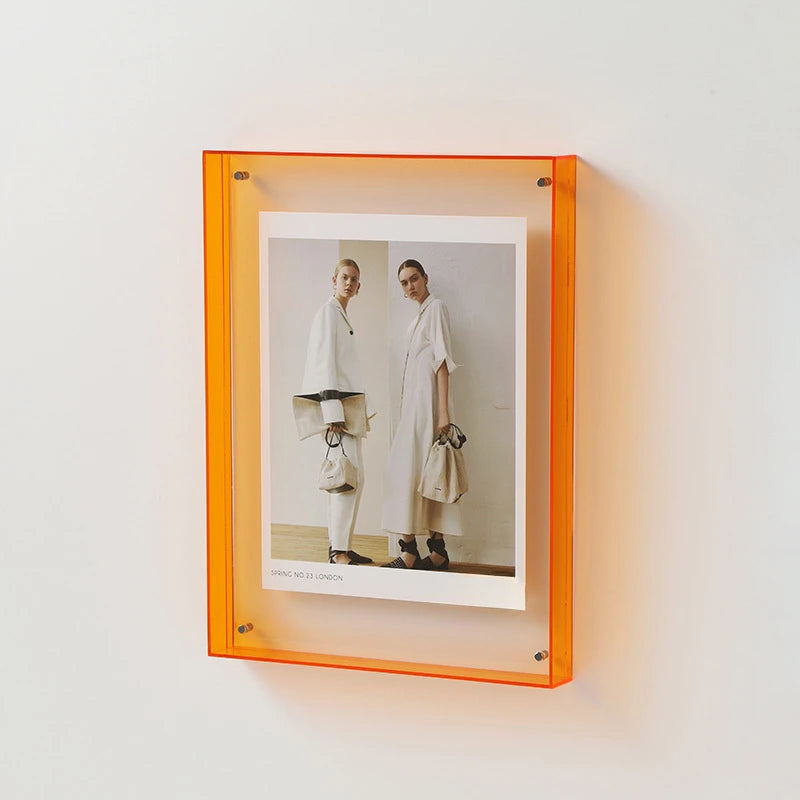 cadre photo moderne minimaliste rouge vif bleu vert orange marron translucide dégradé arc ciel