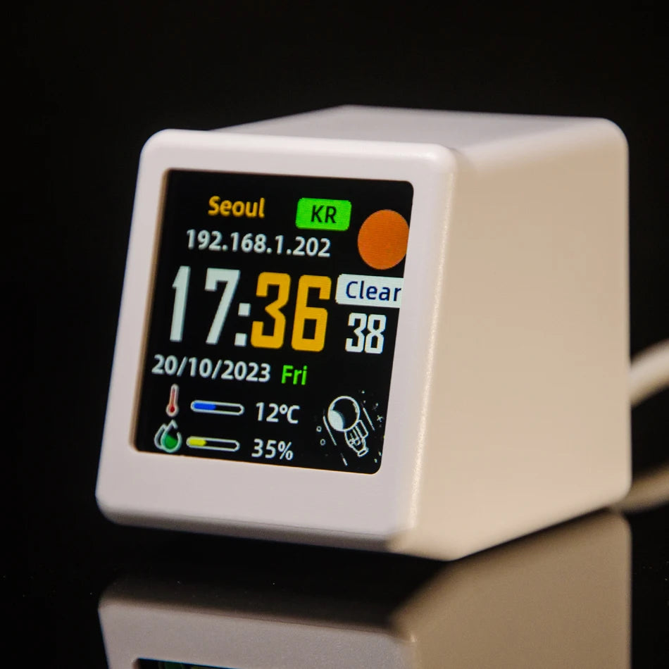 horloge numérique moderne horaire affichage lcd carrée rétroéclairée boutons tactiles minimaliste