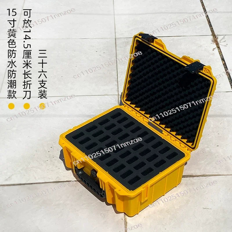 boîte rangement pratique robuste noir orange intérieure mousse compartiments étanches outils externes couteaux pliants