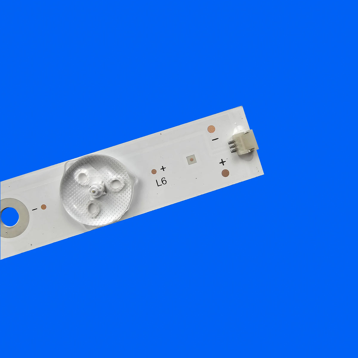 bande lumineuse led blanche moderne connecteur électrique numéros série symboles polarité