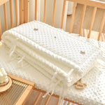 coussin lit bébé ans unisexe blanc ours brodé points ronds rubans doux confortable four