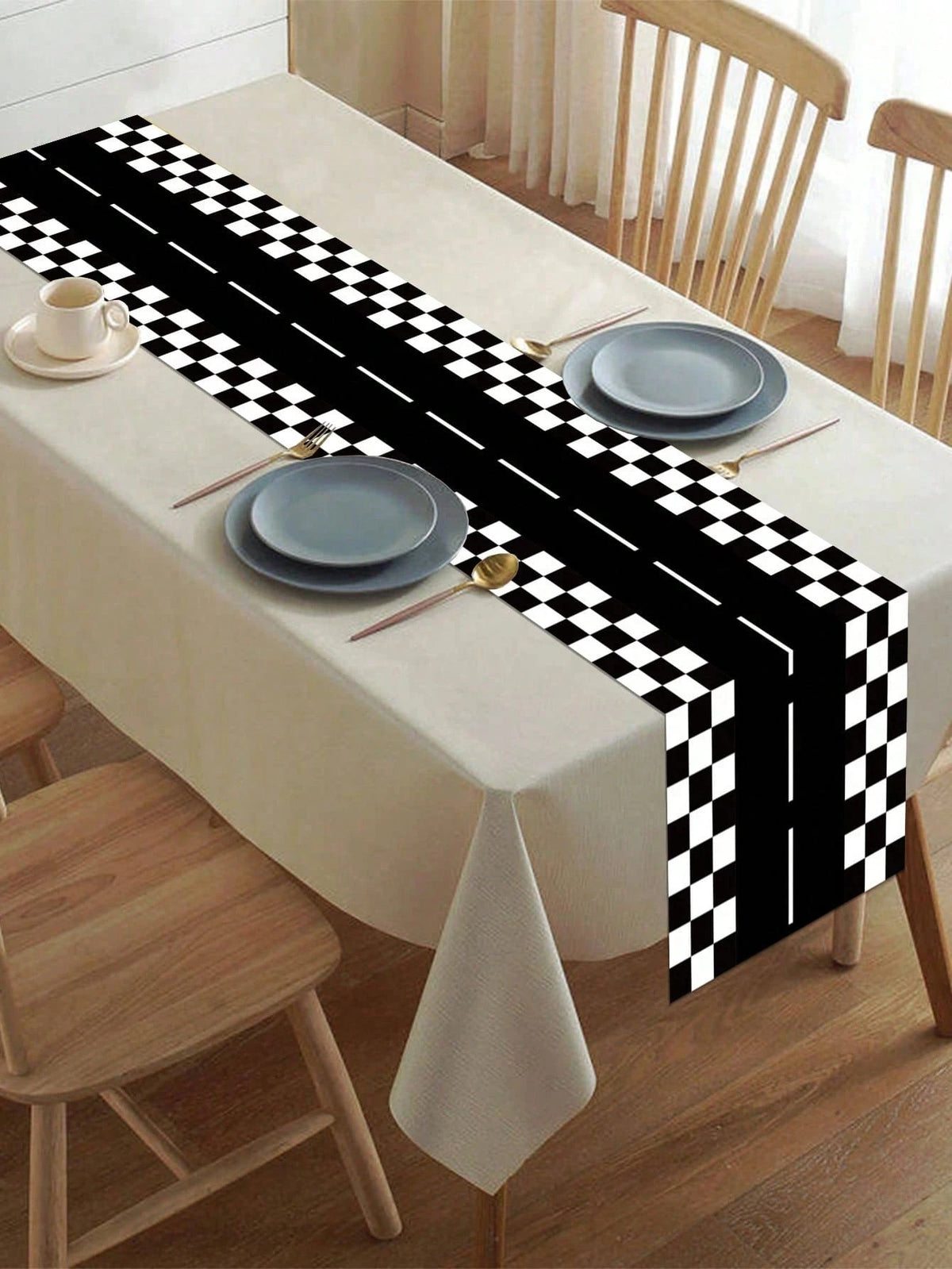 nappe table course automobile motif carreaux noir blanc décoration salon salle manger