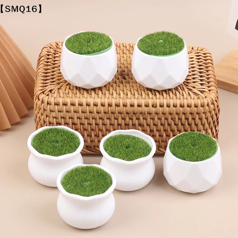 pots decoratifs plastique blanc faux gazon vert geometrique moderne minimaliste decoration maison jardin