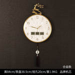 horloge murale moderne ornement cerf cadre doré aiguilles tissu noir pompon nouveau chinois