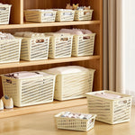 panier rangement perforé moderne poignées réutilisable articles divers boîte plastique beige clair