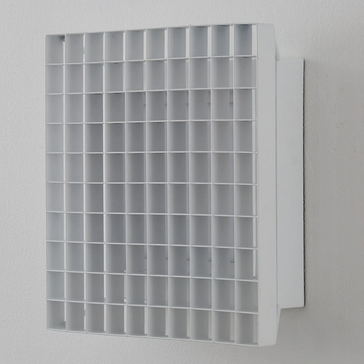 lampe murale moderne blanche grille métal éclairage quotidien cuisine salle bain