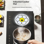 tapis cuisson induction blanc fleur stylisée moderne résistant haute température