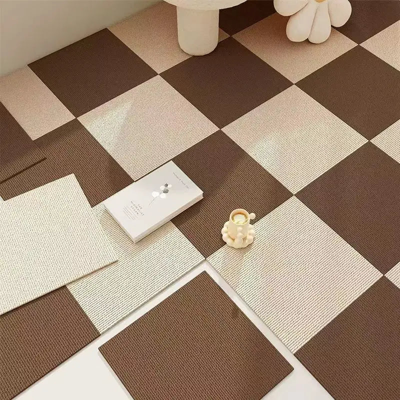 tapis sol carré adhésif rayures beige marron décoratif moderne salon chambre maison intérieur