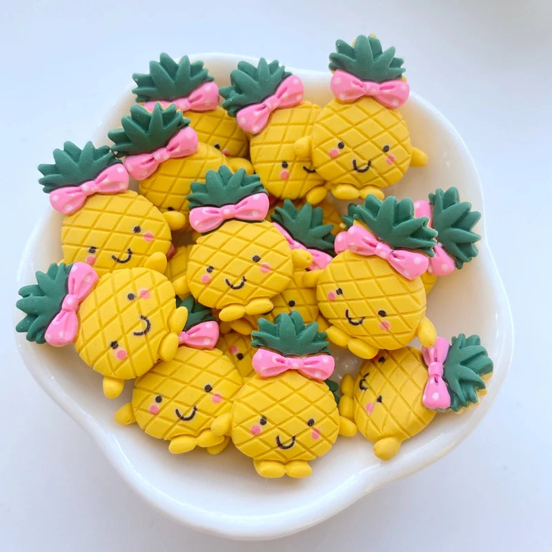 décorations maison biscuits jaune vert rose fruits yeux sourire ruban ananas artisanat scrapbook bricolage