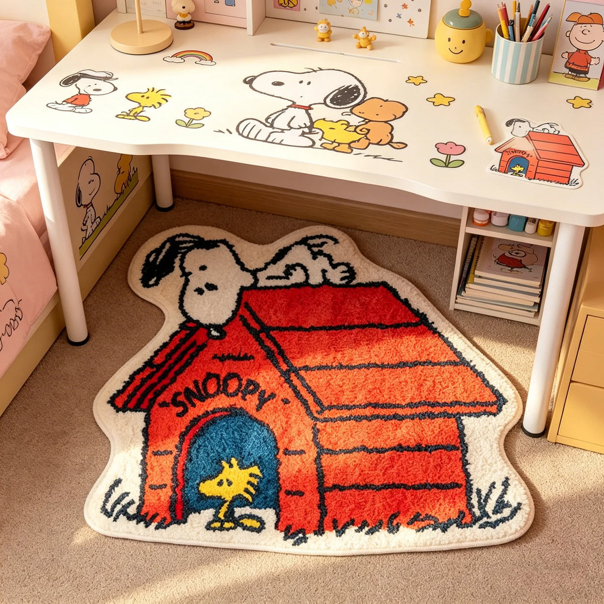 tapis snoopy motif dessin animé maison blanc rouge noir orange bleu