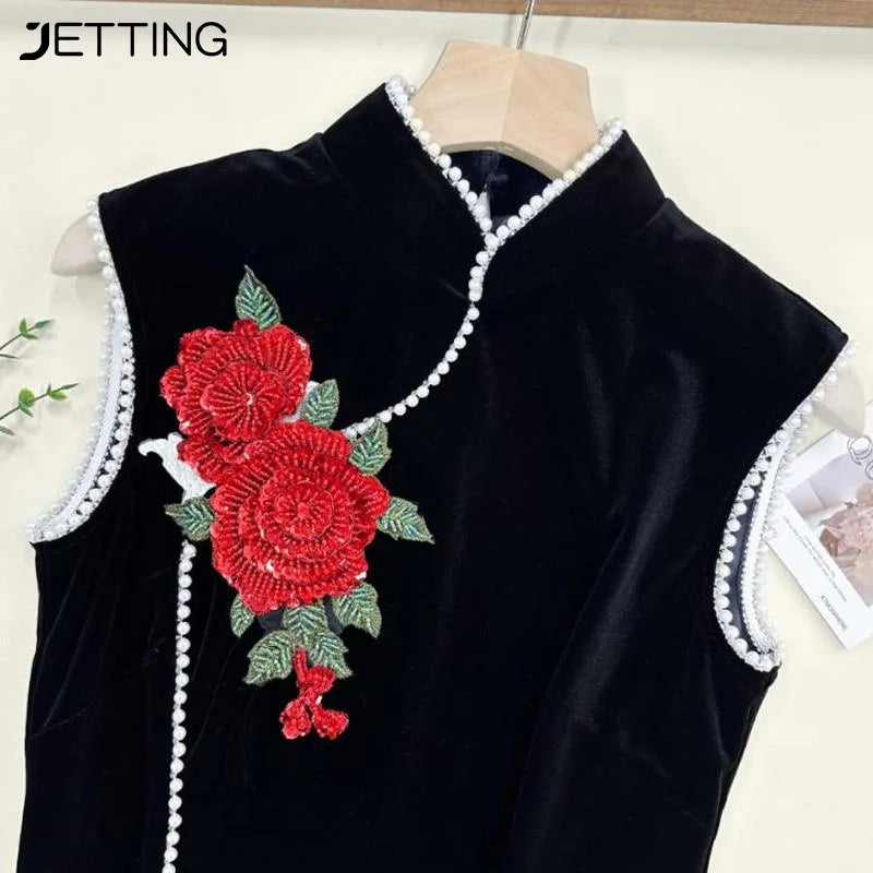broderies fleurs roses feuilles acrylique rouge vert bleu rose élégantes couture DIY