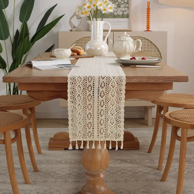 nappe coton dentelle floral bohème bordure frangée transparent table décoration chambre cuisine événement festive