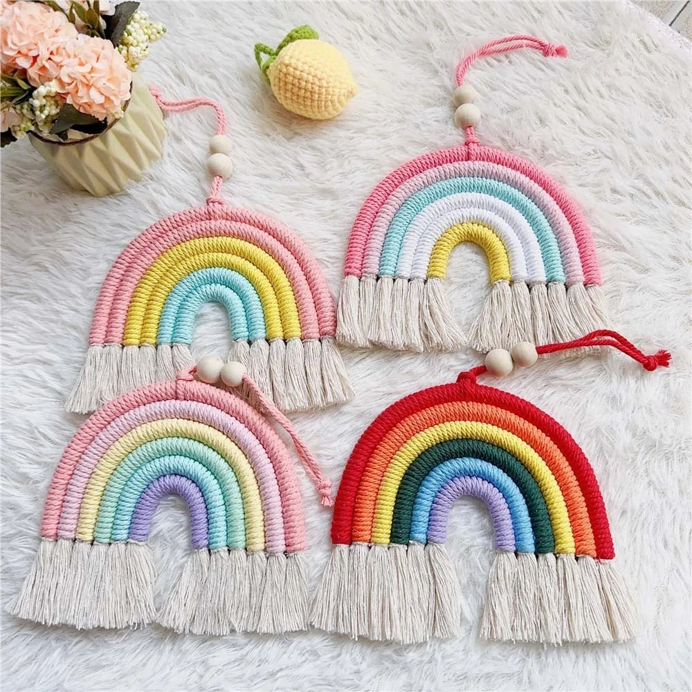 arc ciel macramé franges bois couleur rose blanc bleu jaune vert rouge bohème