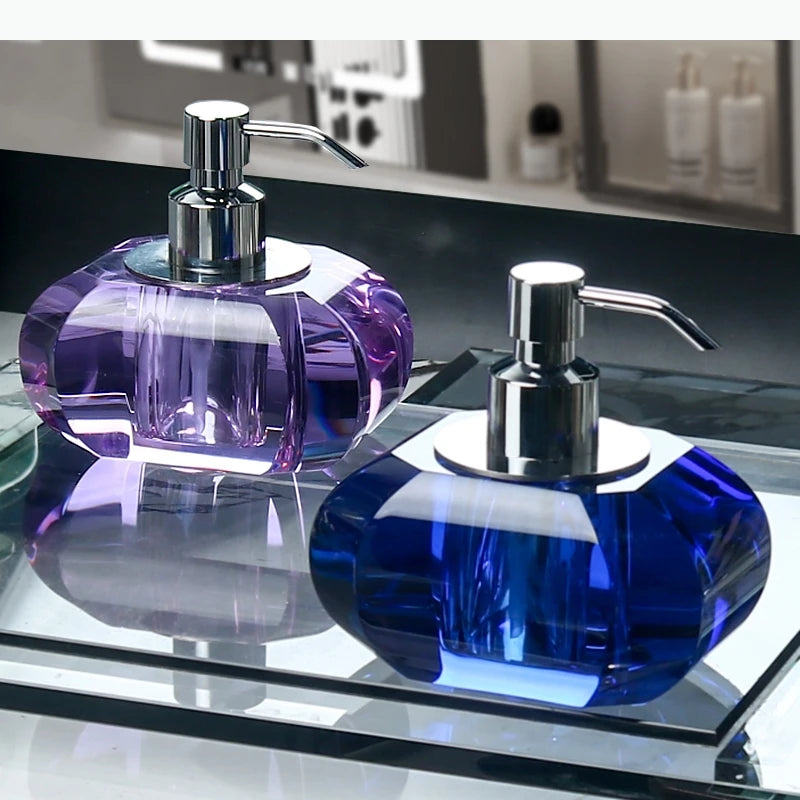 distributeur savon liquide transparent violet vert jaune bleu effet irisé moderne minimaliste pompe