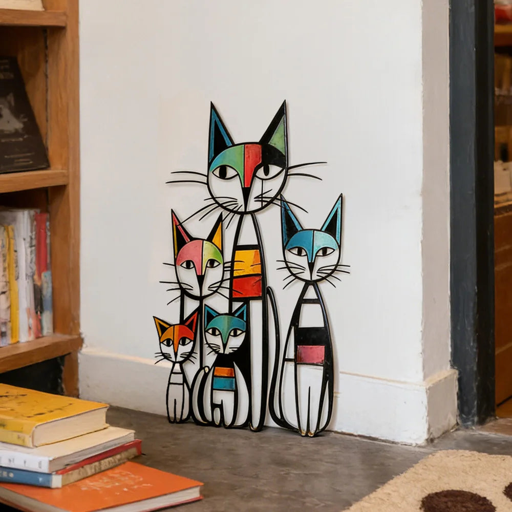sticker mural moderne multicolore famille chats stylisés adhésif pop art chambre enfants deco murale