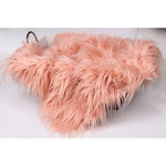 oreiller plumeux doux blanc beige rose rouge confortable bébé nouveau né couverture tricot