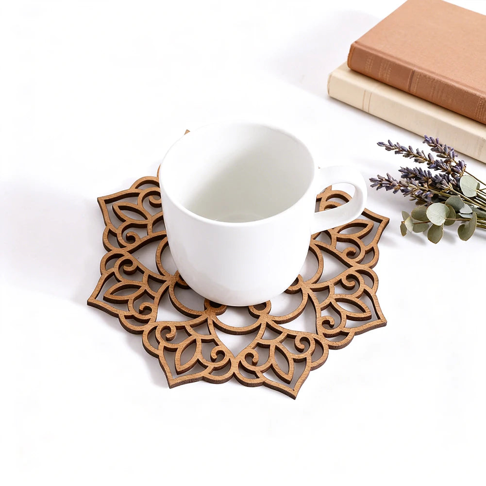 coasters bois marron floral gravé respectueux environnement 12cm artisanal décoration maison yoga meditation