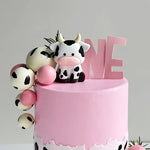 décoration gâteau thème vache anniversaire lettres ONE BABY boules roses blanches farmhouse party
