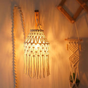 abat jour macramé bohème crème blanc cassé tressage franges semi transparent artisanal suspension bois