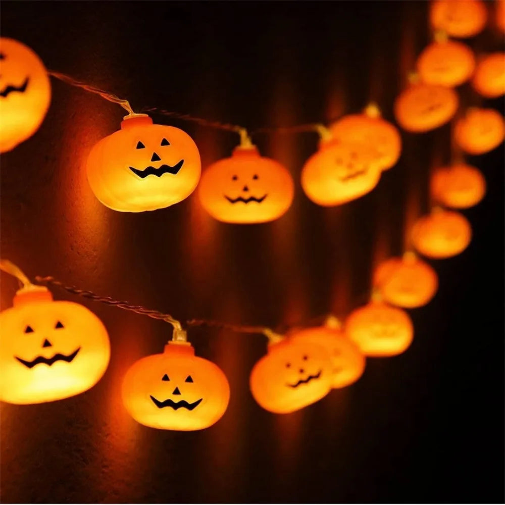 guirlande lumineuse halloween orange blanc noir citrouilles fantômes yeux chats squelettes 3v led piles