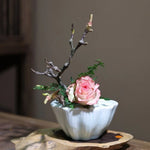cache pot porcelaine bleu clair rose pâle vert pastel motifs perforations texture ondulée moderne