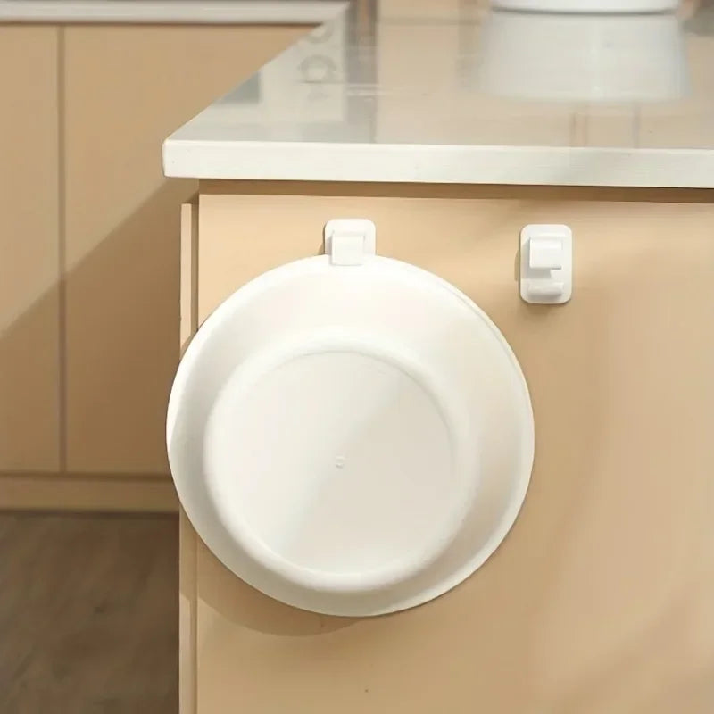 couvercle toilette blanc clips adhésifs pratique moderne salle bain rangement