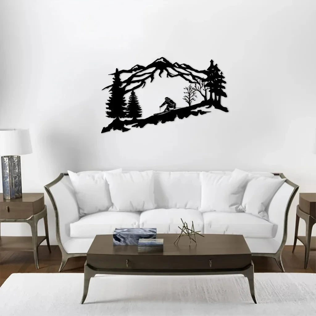 décoration murale métal skieur montagne arbres noire ambiance rustique intérieur salon