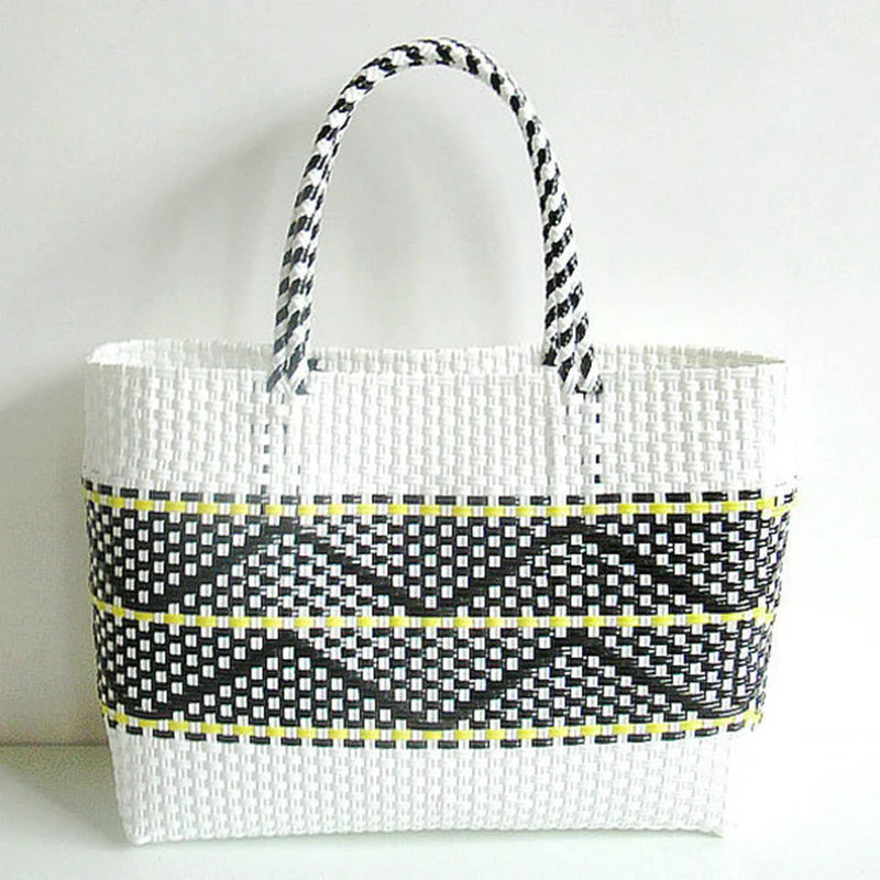 sac main plastique tissé géométrique polyvalent femme moderne noir blanc jaune bleu turquoise poches