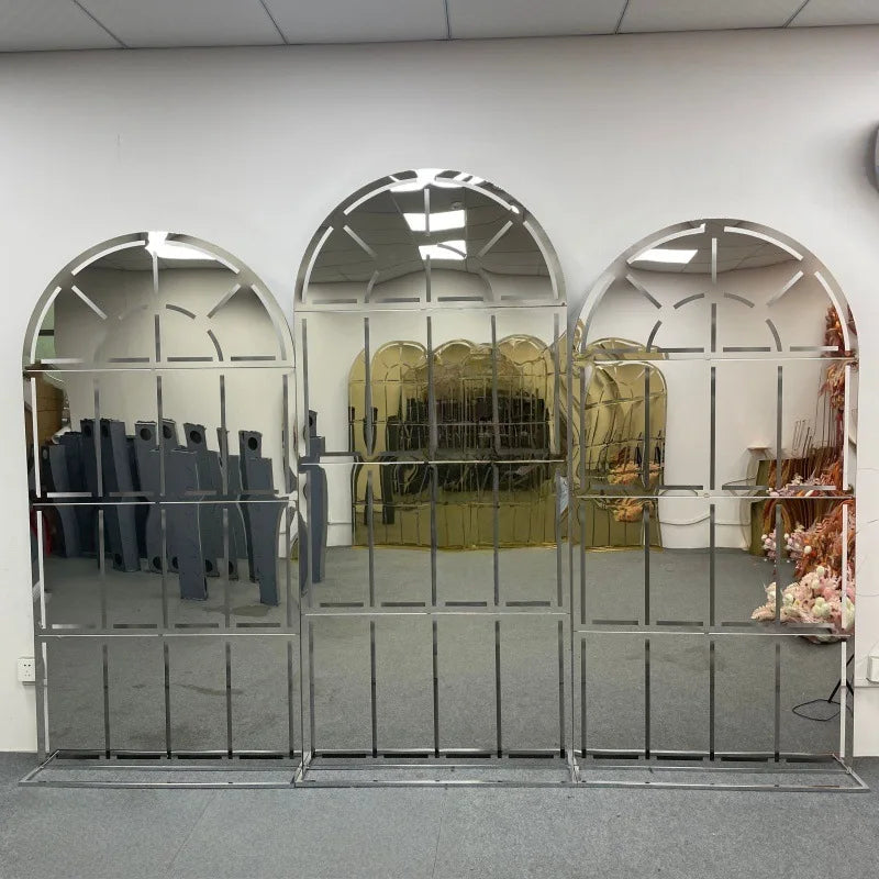 miroir cadre doré géométrique classique ligne verticale décoration intérieure mariage anniversaire événement baptême