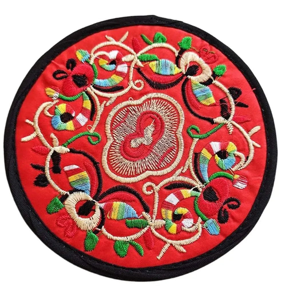 serviettes table traditionnelles broderie florale bleu noir vert rouge jaune rose opaques set table