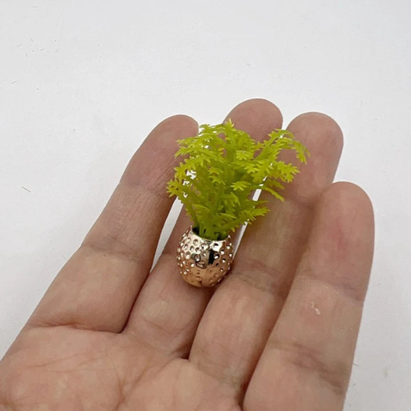 mini plante verte artificielle pot doré feuilles pointues verte claire décoration intérieur 3cm 4cm